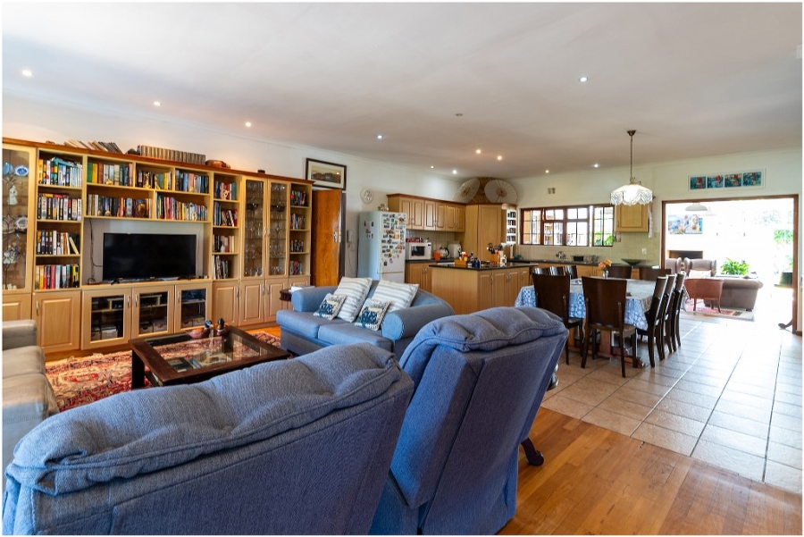 4 Bedroom Property for Sale in Klein Berlyn Western Cape